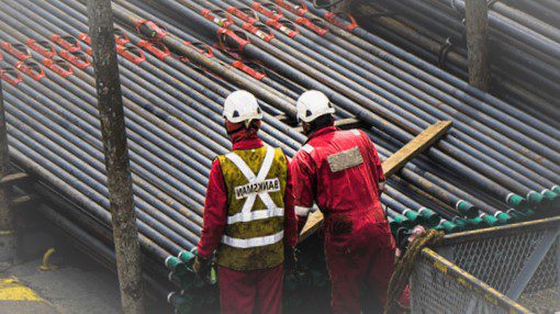 Roustabouts personnel in drilling rig & Drilling Rig Crew Organization Chart