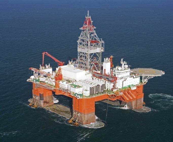 Semi-submersible rigs: