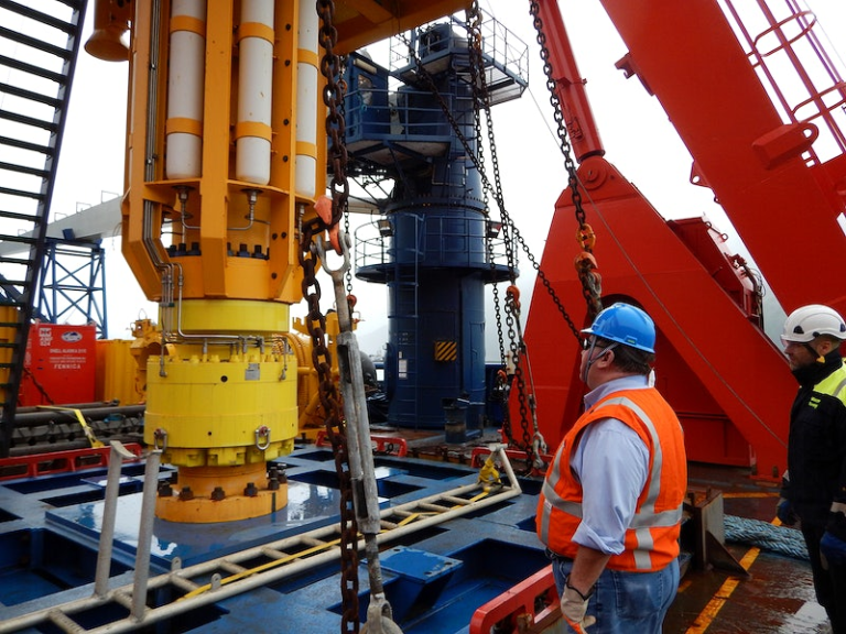 drilling-engineer-duties-salary-universities-drilling-manual