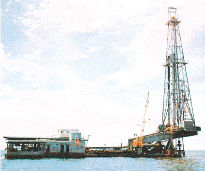 Drilling barge with cantilever operating in Lake Maracaibo